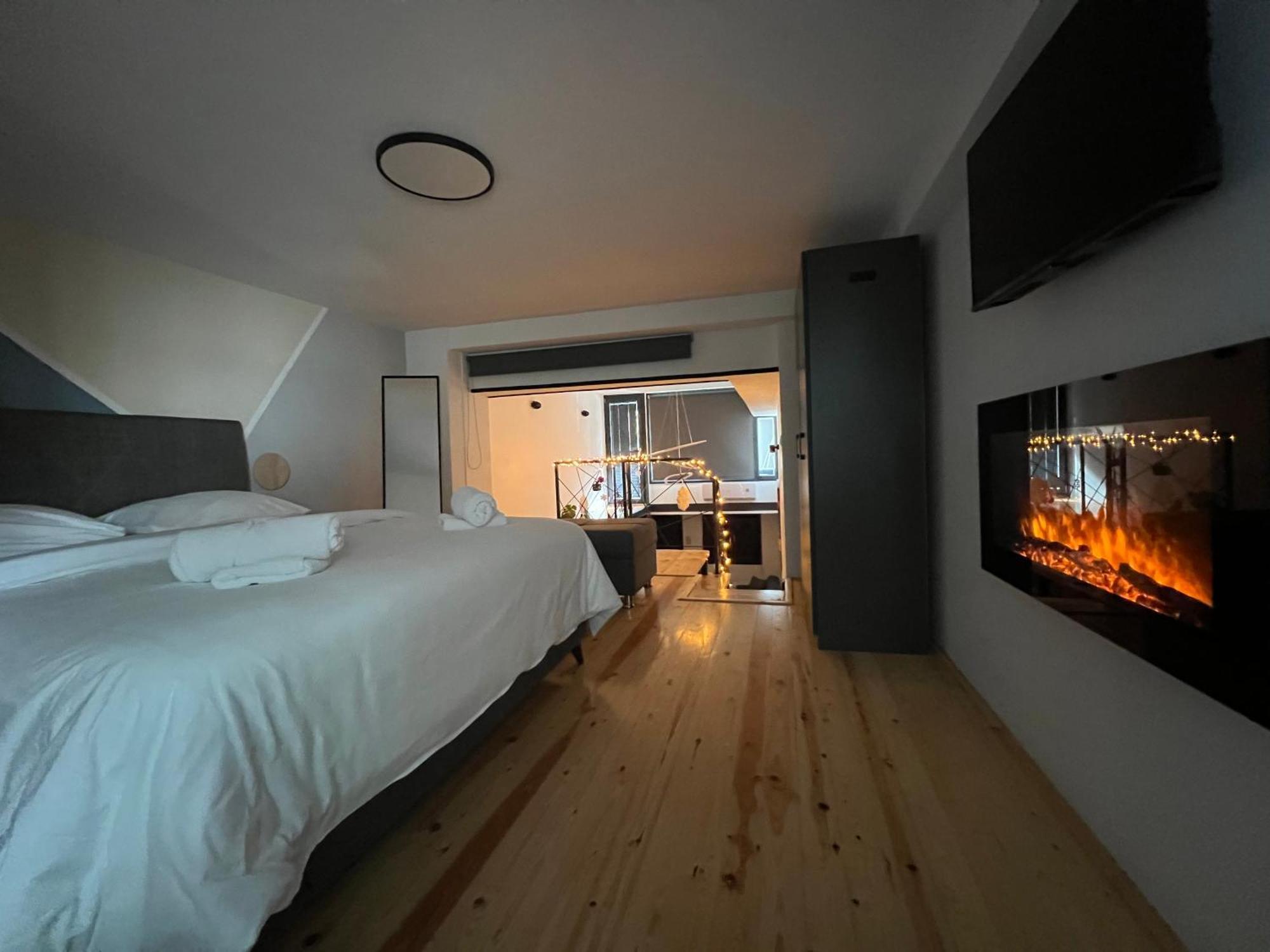 City Center Loft With Private Parking Kavala Exterior photo